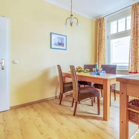 Strandidyll, 8, 2 Balkone Mit Meerblick Apartman Binz